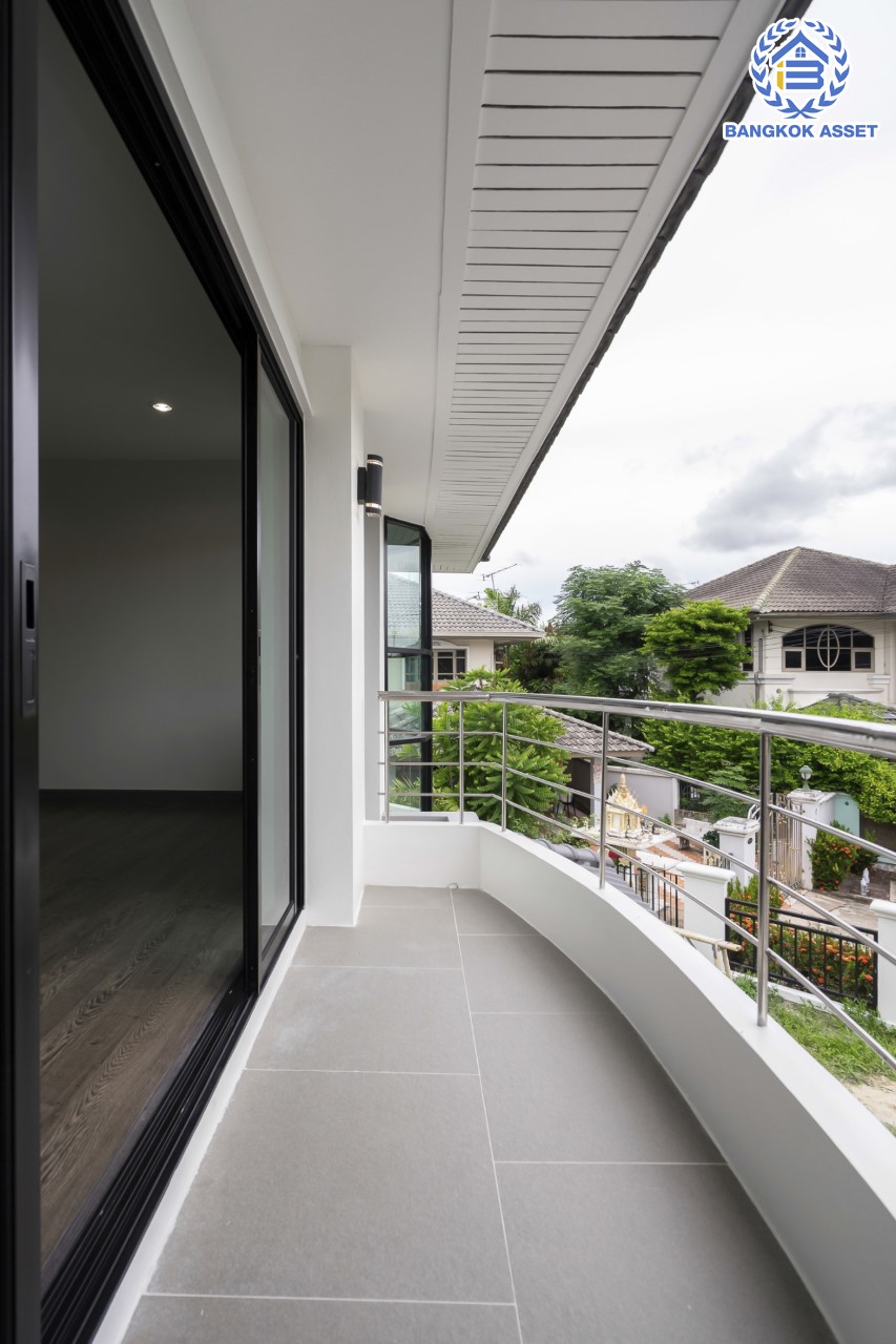 บ้านมือสองตกแต่งใหม่ ม.ศุภาลัย ออร์คิดปาร์ค2 ปิ่นเกล้า-ใกล้ถ.กาญจนาภิเษก หลังใหญ่ตกแต่งหรูหรา เนื้อที่ 85 ตร.ว. ฟังก์ชัน 4 ห้องนอน 4 ห้องน้ำ 1 ห้องแม่บ้าน จอดรถได้ 2 คัน บนทำเลเดินทางสะดวก เชื่อมต่อหลายเส้นทาง และเดอะมอลล์บางแค ทางด่วน "กาญจนาภิเษก" และรถไฟฟ้า "สถานีภาษีเจริญ"